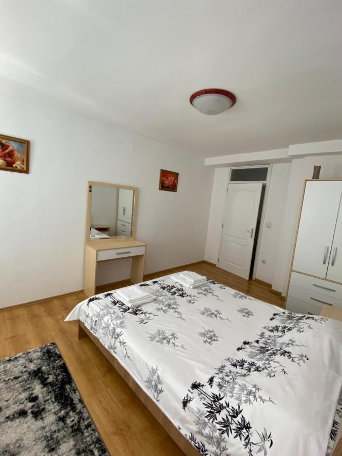 Appartement Apartman - Stan Na Dan Lenjinka à Vranje Extérieur photo